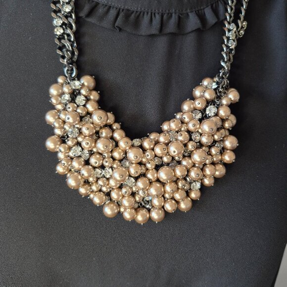 J. Crew Pearl Cluster Clear Crystal Gunmetal Chain Statement Necklace - Picture 2 of 6